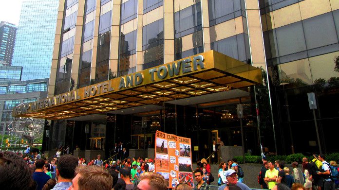 2014_People's_Climate_Change_March_at_Trump_International_Hotel_and_Tower